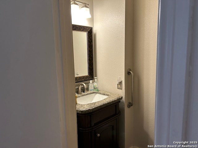 Image 10 of 29 For 10438 Goldstone Dr