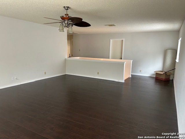 Image 13 of 29 For 10438 Goldstone Dr