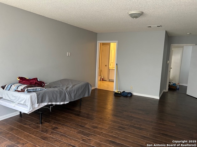 Image 15 of 29 For 10438 Goldstone Dr