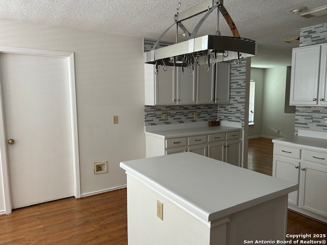 Image 7 of 29 For 10438 Goldstone Dr