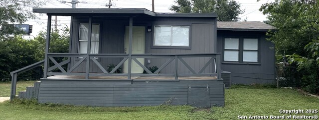 Listing photo id 3 for 102 Colton