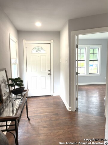 Listing photo id 5 for 102 Colton