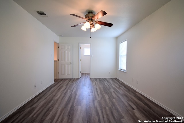 Image 14 of 27 For 9667 Acadian Drive