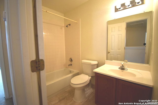 Image 26 of 27 For 9667 Acadian Drive