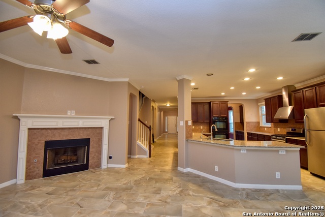 Listing photo id 12 for 9410 Wind Dancer