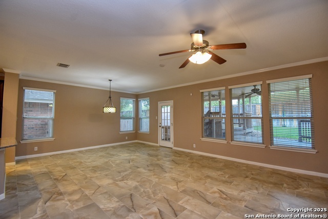 Listing photo id 13 for 9410 Wind Dancer