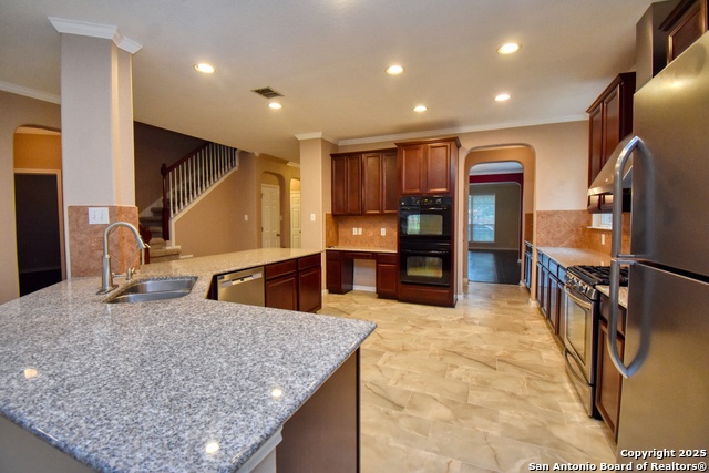 Listing photo id 7 for 9410 Wind Dancer