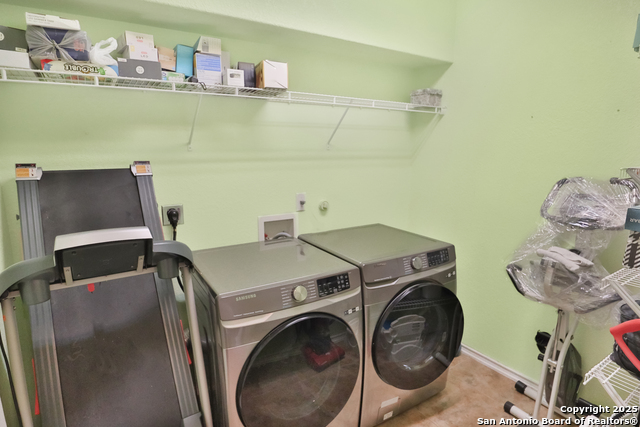 Listing photo id 15 for 10303 Buckskin Rise