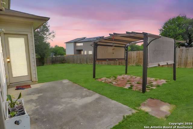 Listing photo id 1 for 10303 Buckskin Rise