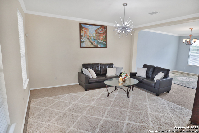 Listing photo id 5 for 10303 Buckskin Rise