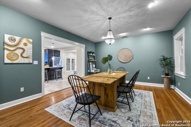 Listing photo id 2 for 151 Grant  