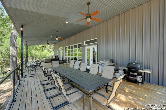 Listing photo id 8 for 464 County Road 471