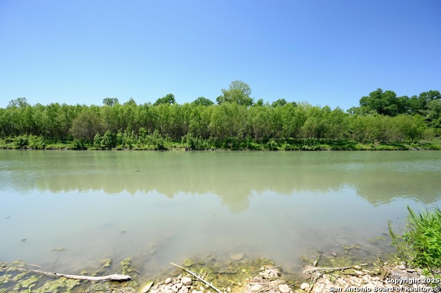 Listing photo id 0 for 464 County Road 471