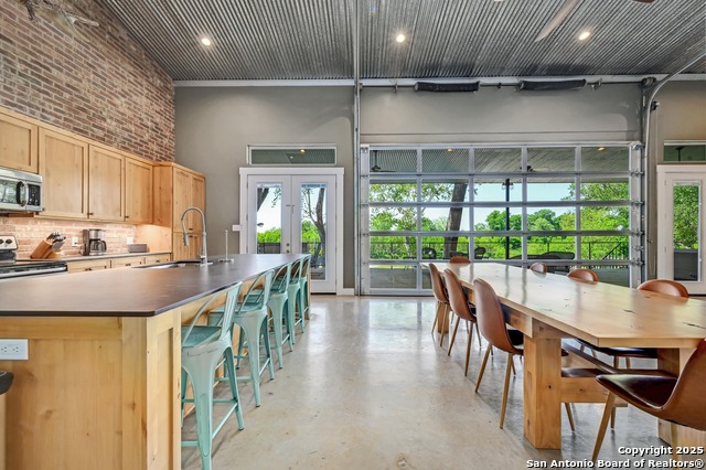 Listing photo id 20 for 464 County Road 471