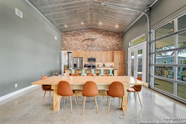 Listing photo id 23 for 464 County Road 471