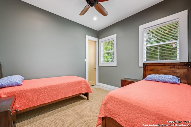 Listing photo id 29 for 464 County Road 471