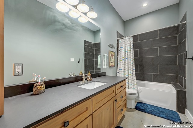 Listing photo id 31 for 464 County Road 471