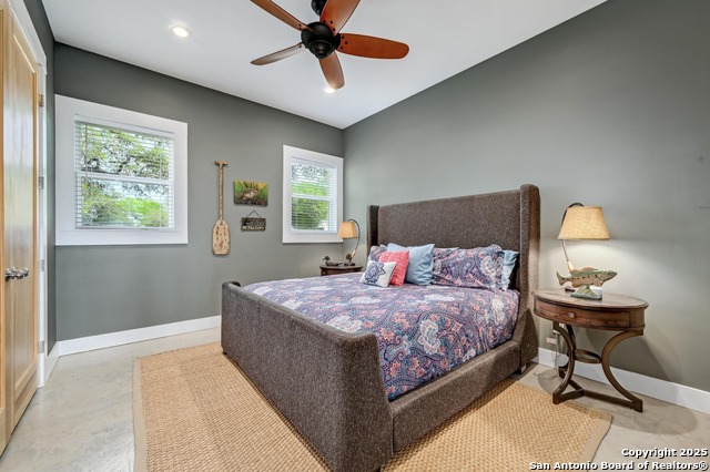 Listing photo id 32 for 464 County Road 471