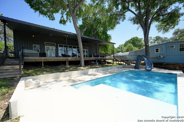 Listing photo id 4 for 464 County Road 471