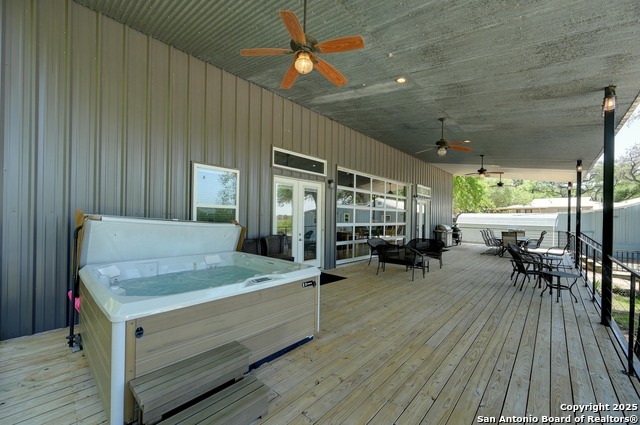 Listing photo id 7 for 464 County Road 471