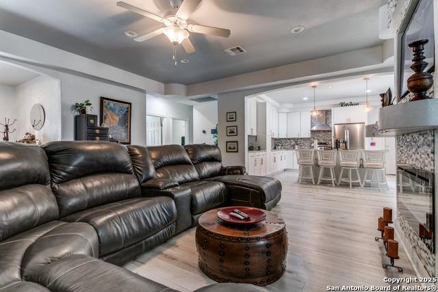 Image 6 of 33 For 317 42nd  