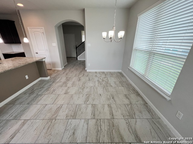 Listing photo id 11 for 9034 Holland Park