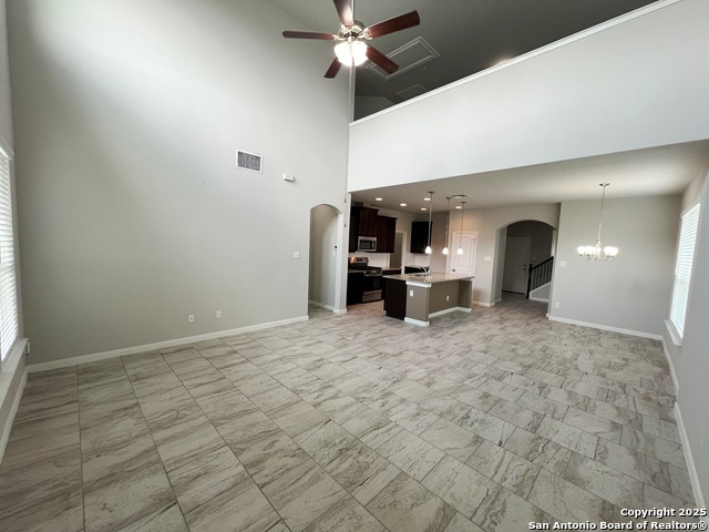 Listing photo id 14 for 9034 Holland Park