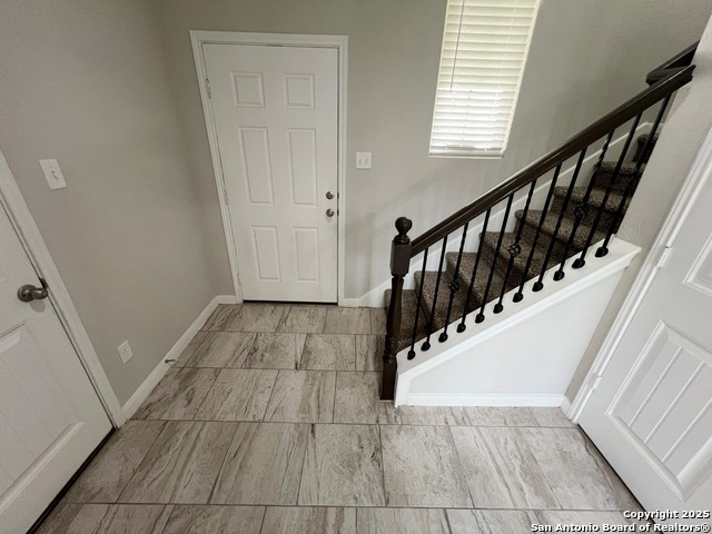 Listing photo id 0 for 9034 Holland Park