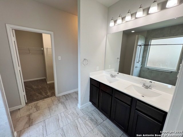 Listing photo id 18 for 9034 Holland Park