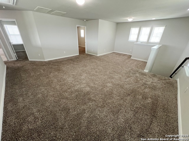 Listing photo id 24 for 9034 Holland Park