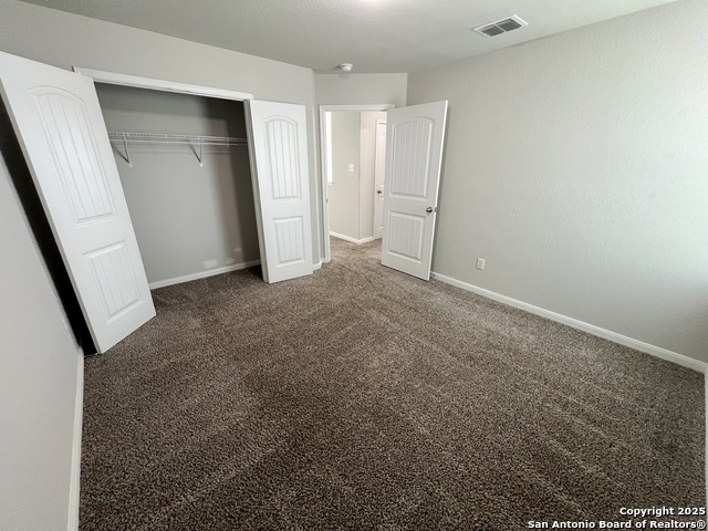 Listing photo id 30 for 9034 Holland Park