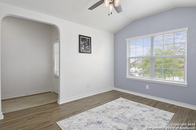 Image 11 of 24 For 6429 Hoffman Pln