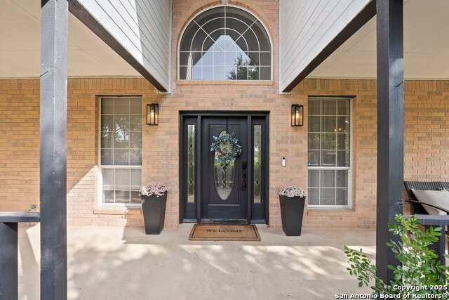 Image 3 of 35 For 9831 Rebel Queen