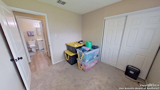 Listing photo id 11 for 6203 Valley Knight