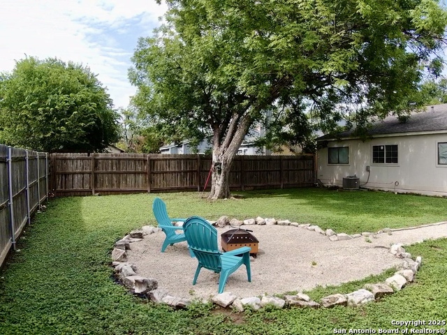 Listing photo id 21 for 6203 Valley Knight