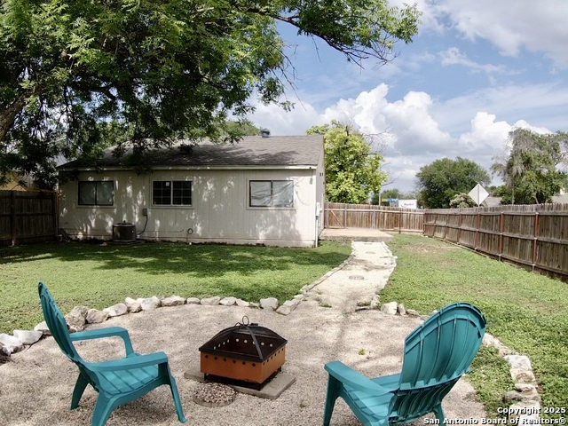 Listing photo id 24 for 6203 Valley Knight