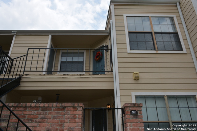 Image 2 of 23 For 11610 Vance Jackson Rd  108