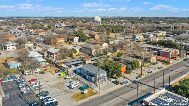 Listing photo id 27 for 2023 Lockhill Selma