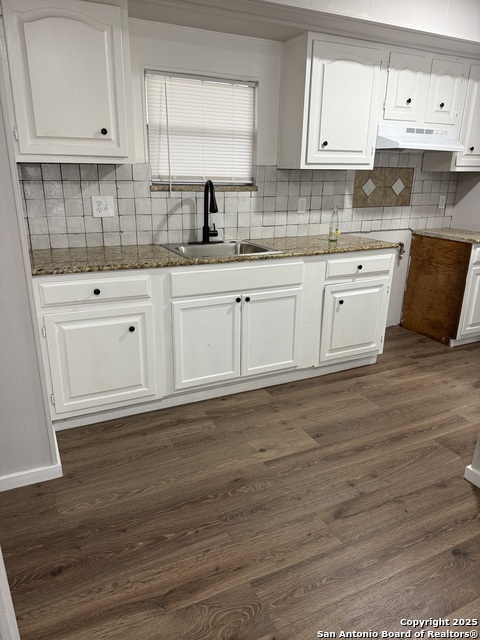 Image 4 of 12 For 8526 Northmont