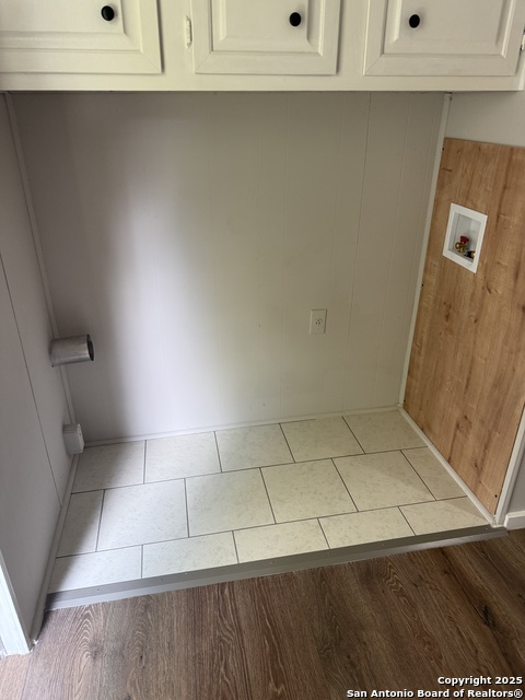 Image 6 of 12 For 8526 Northmont