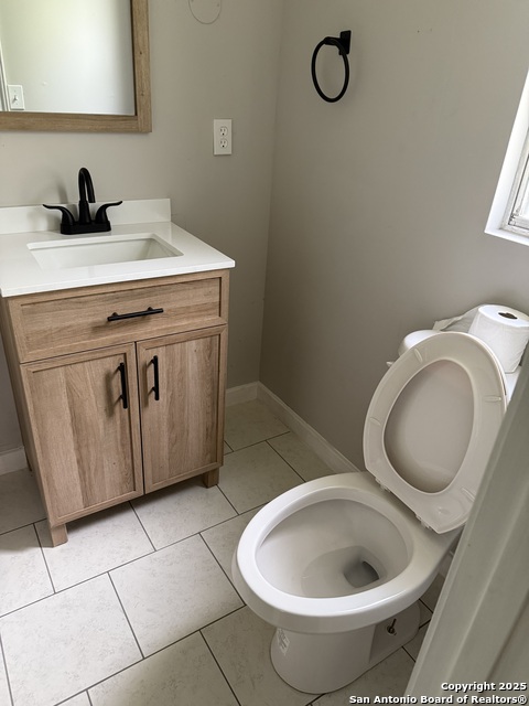 Image 7 of 12 For 8526 Northmont
