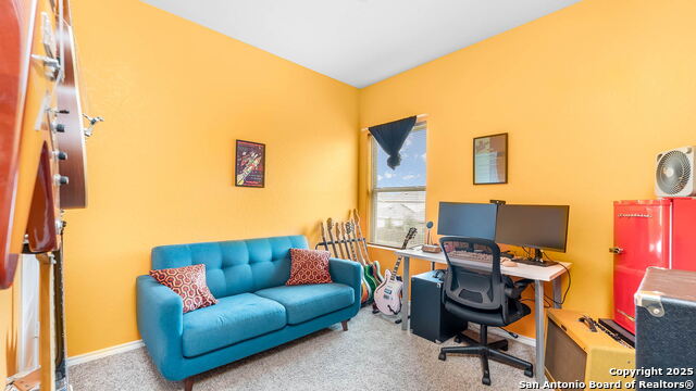 Listing photo id 8 for 10427 Green Prairie