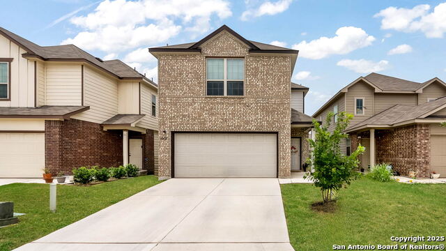 Listing photo id 0 for 10427 Green Prairie