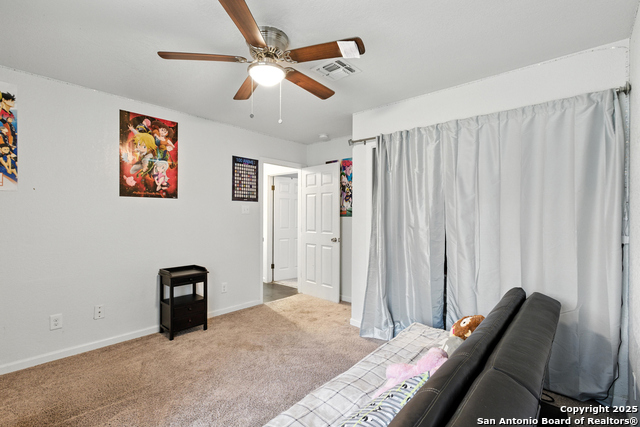 Listing photo id 16 for 359 Tomrob