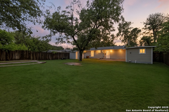 Listing photo id 18 for 359 Tomrob