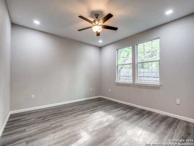 Image 6 of 12 For 2910 Laredo S