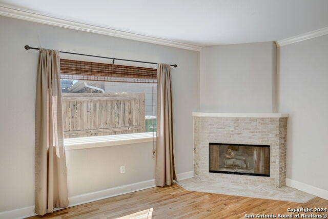 Image 15 of 44 For 631 Nottingham Dr E