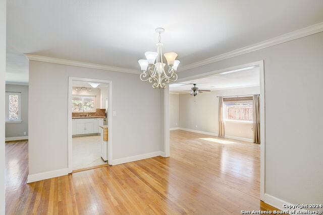 Image 19 of 44 For 631 Nottingham Dr E