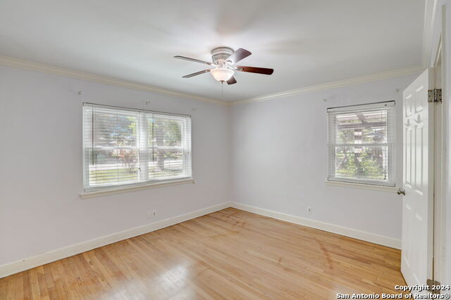 Image 27 of 44 For 631 Nottingham Dr E