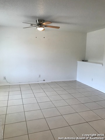 Image 3 of 11 For 2717 Wilson Blvd